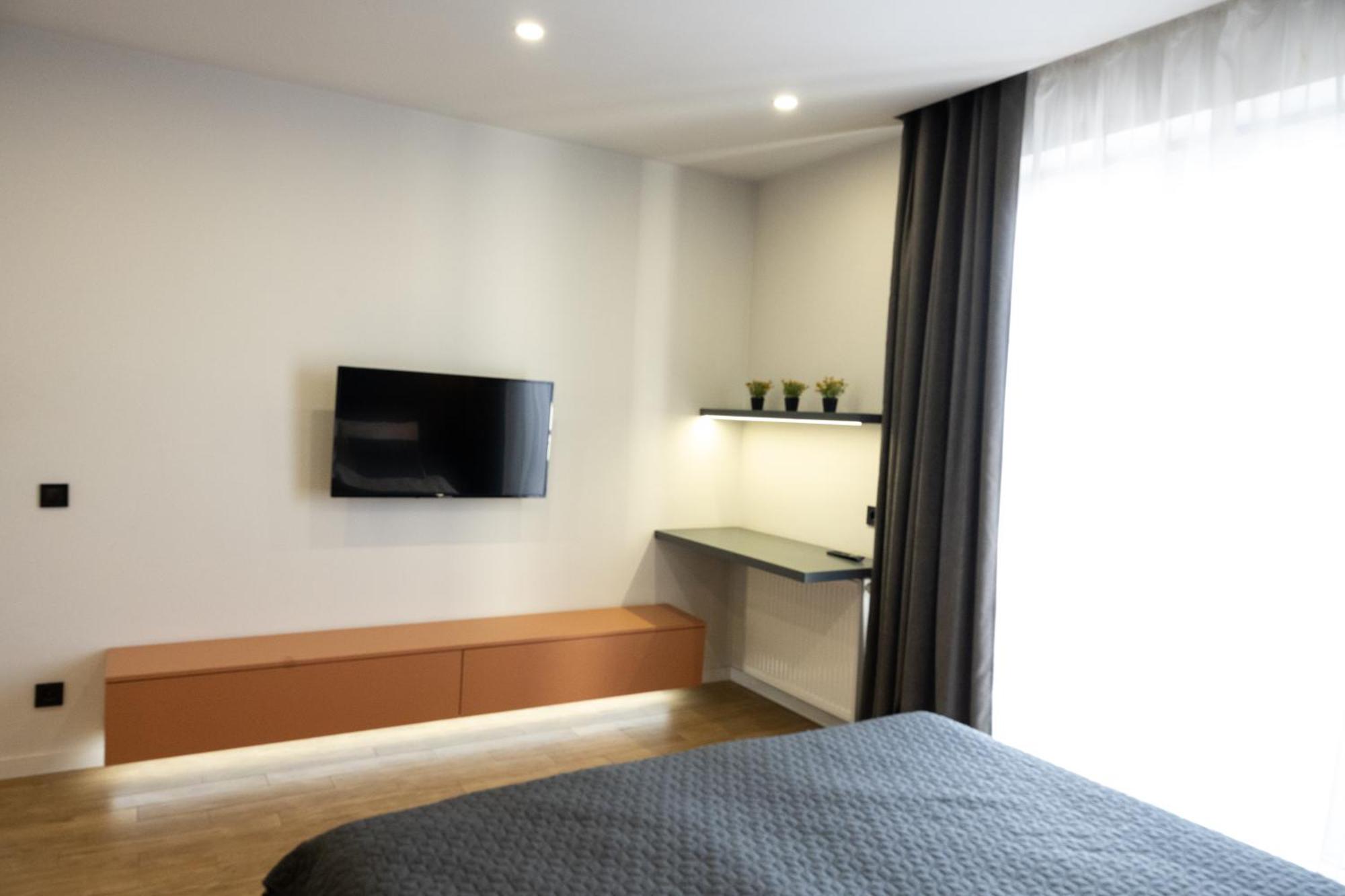 Luxury Apartments “Bozdosh” Uzhhorod Εξωτερικό φωτογραφία